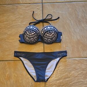 Xhilaration Black and White Bikini Set with Geometric Pattern